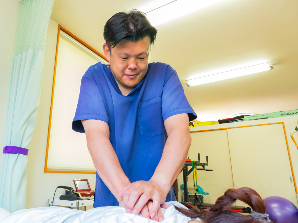 施術を行う様子